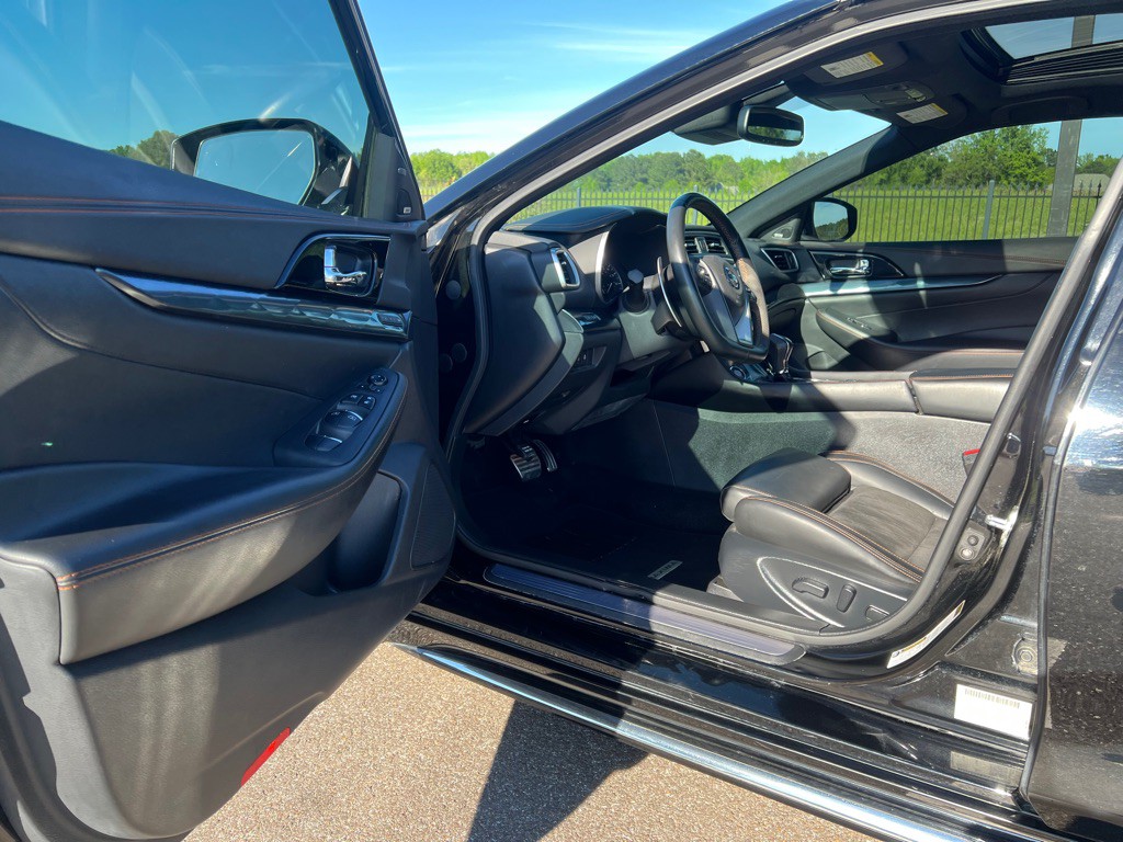 2021 Nissan Maxima Image 11