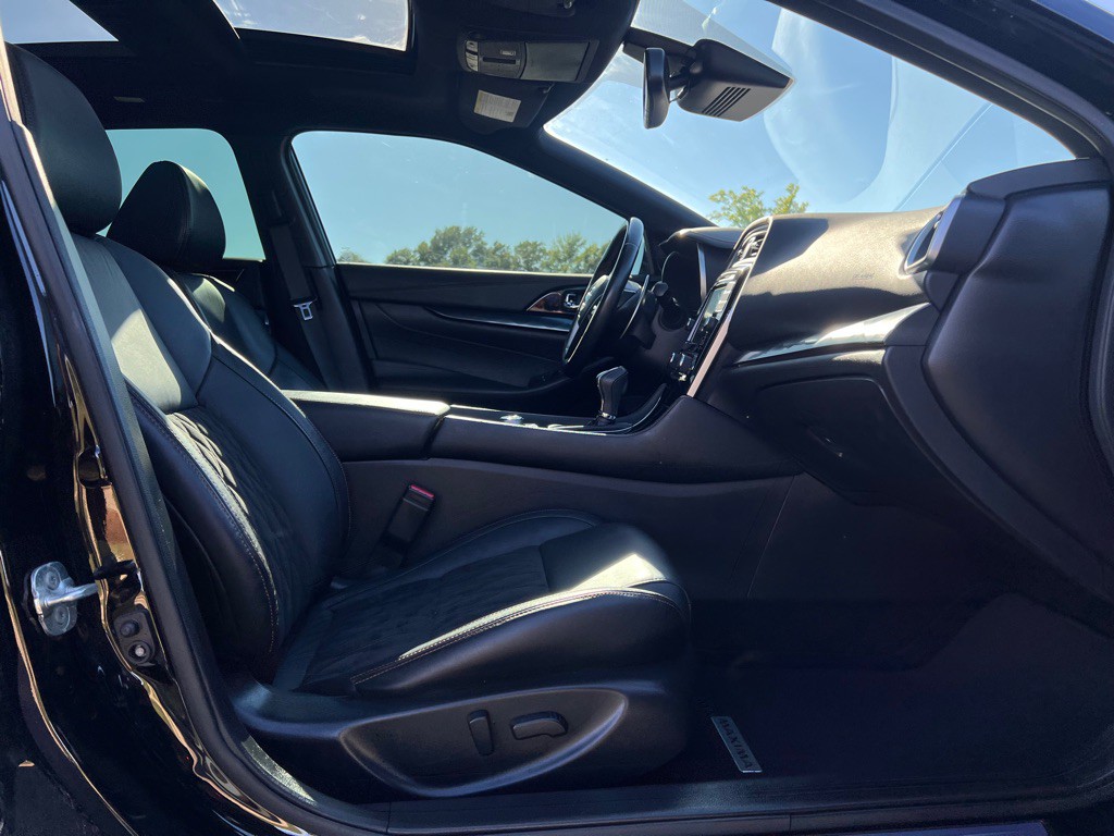 2021 Nissan Maxima Image 16