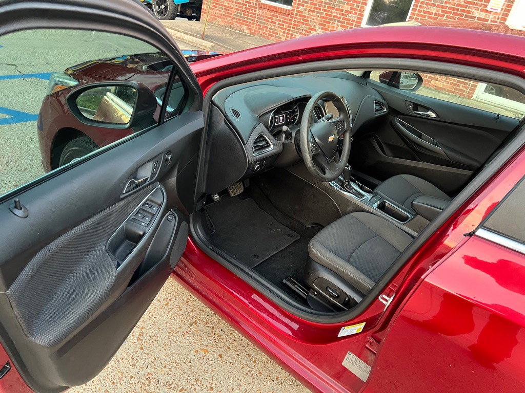 2017 Chevrolet Cruze Image 9