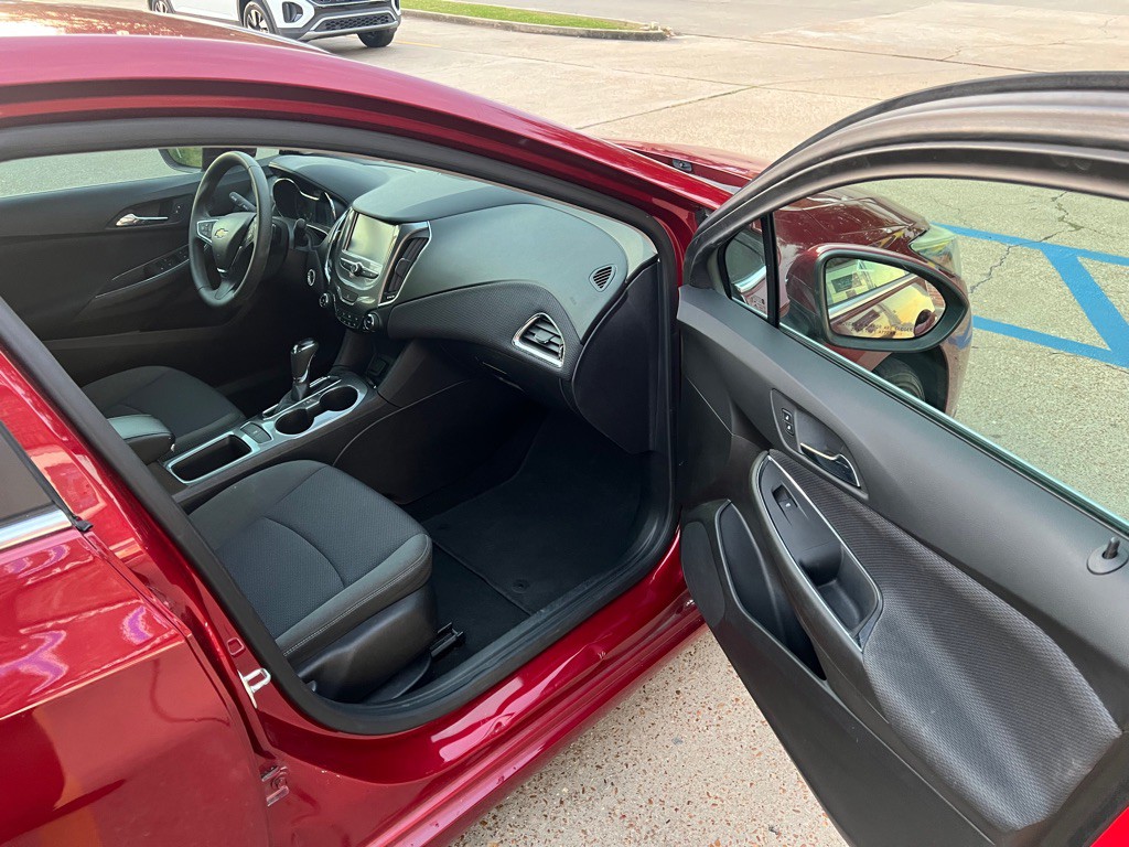 2017 Chevrolet Cruze Image 12