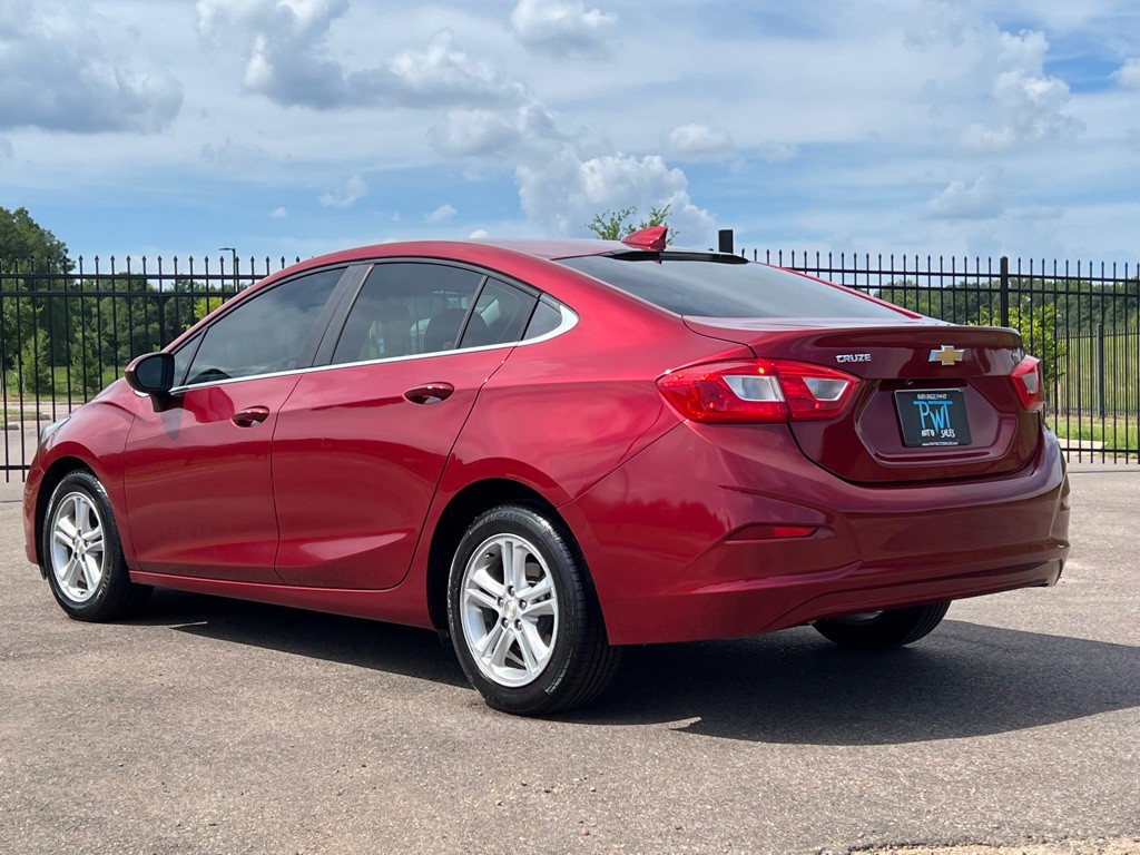 2017 Chevrolet Cruze Image 3