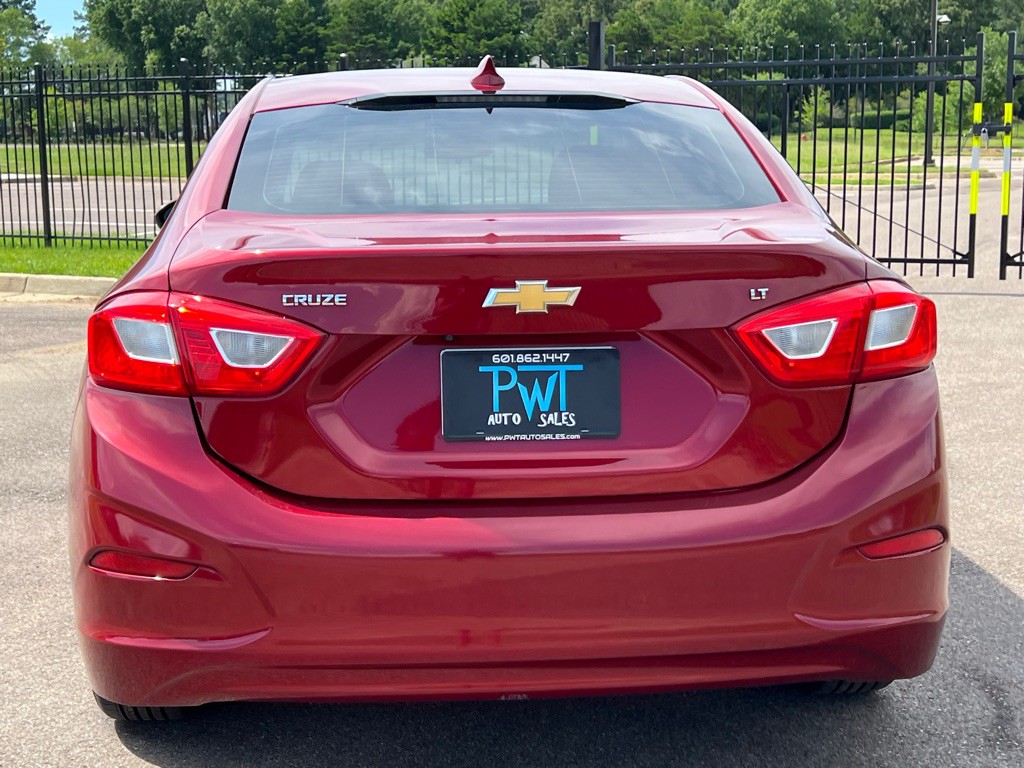 2017 Chevrolet Cruze Image 4