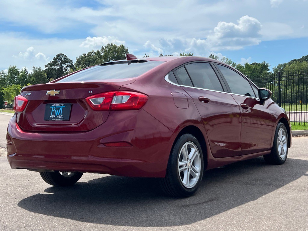 2017 Chevrolet Cruze Image 5