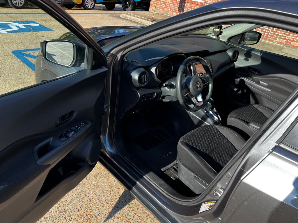 2021 Nissan Kicks Image 7