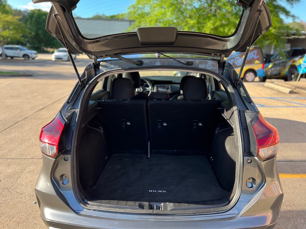 2021 Nissan Kicks Image 9