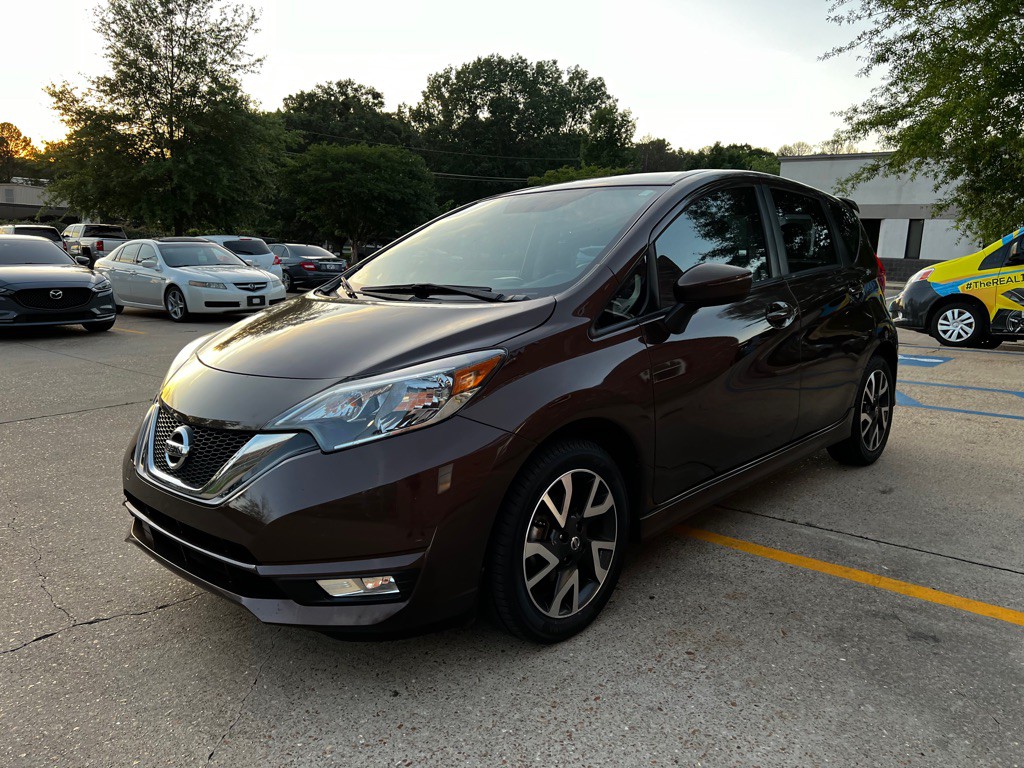 2017 Nissan Versa Image 8