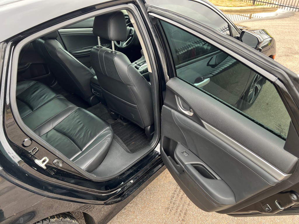 2016 Honda Civic Image 16