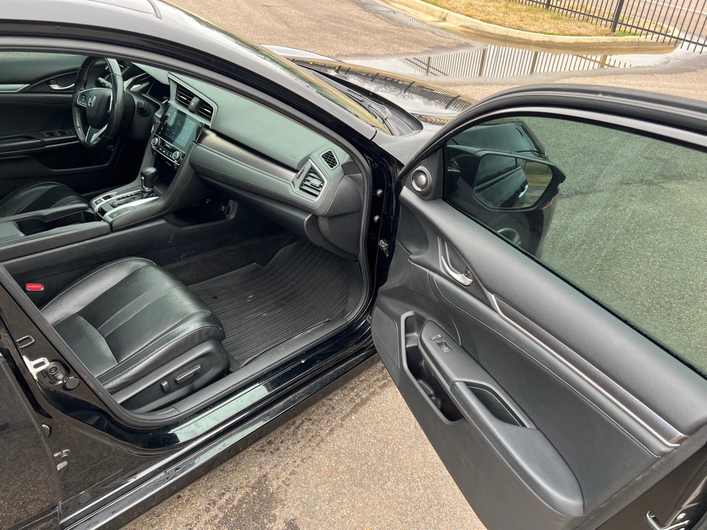 2016 Honda Civic Image 17