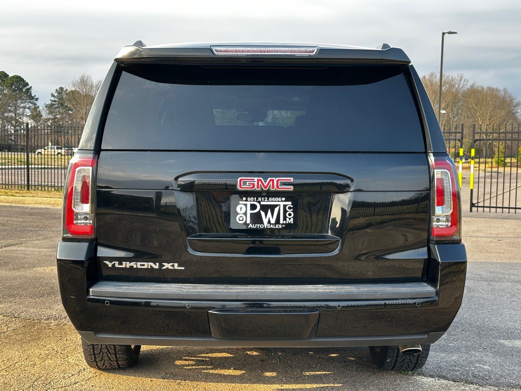 2016 GMC Yukon Image 5
