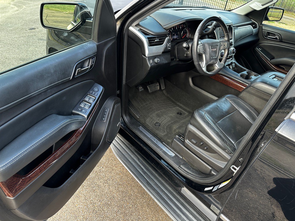 2016 GMC Yukon Image 13