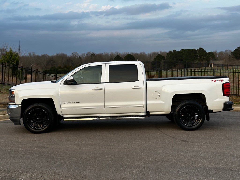 2016 Chevrolet Silverado 1500 Image 2