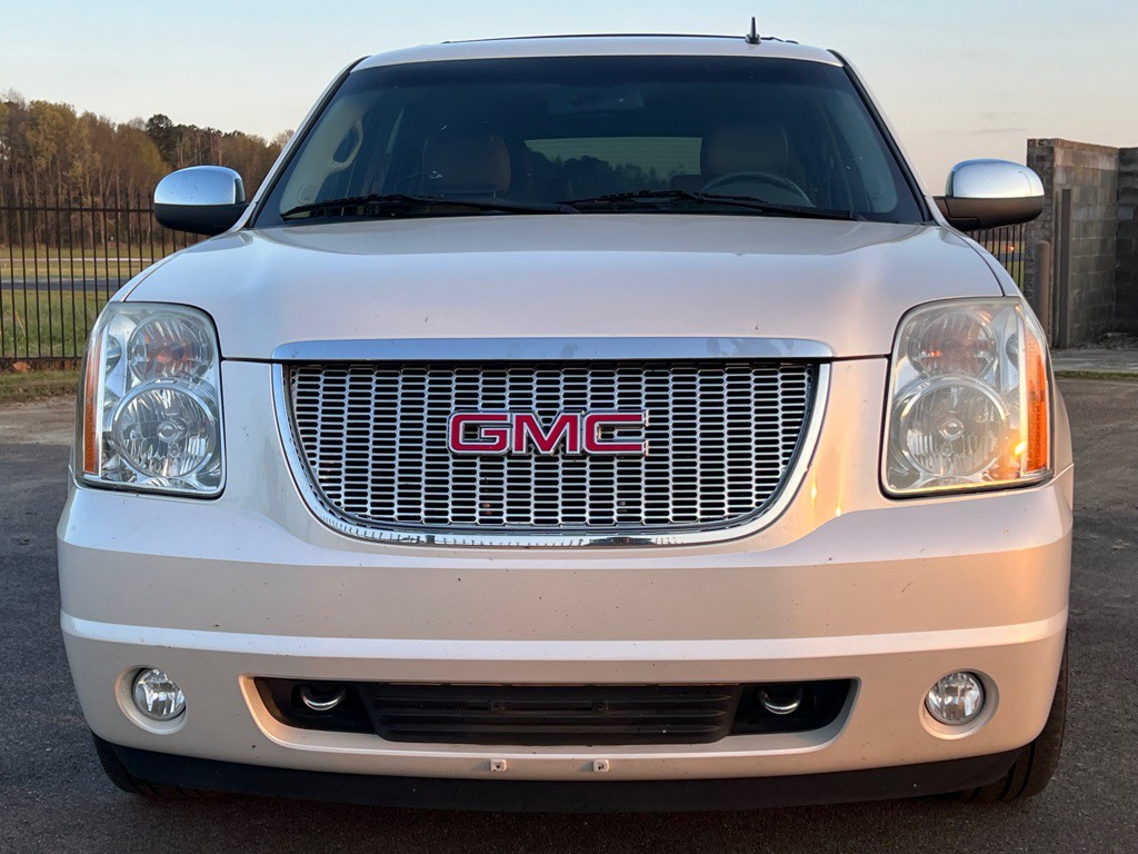 2012 GMC Yukon Image 8