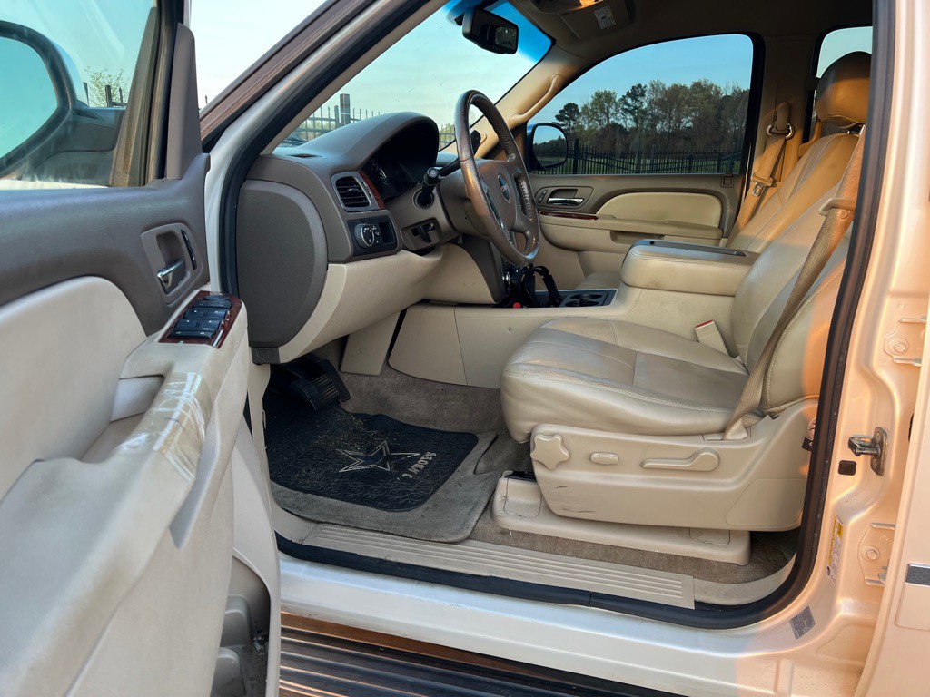 2012 GMC Yukon Image 9