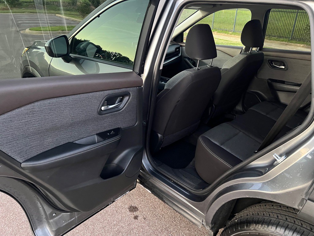 2023 Nissan Rogue Image 13