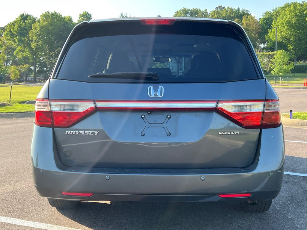 2012 Honda Odyssey Image 4