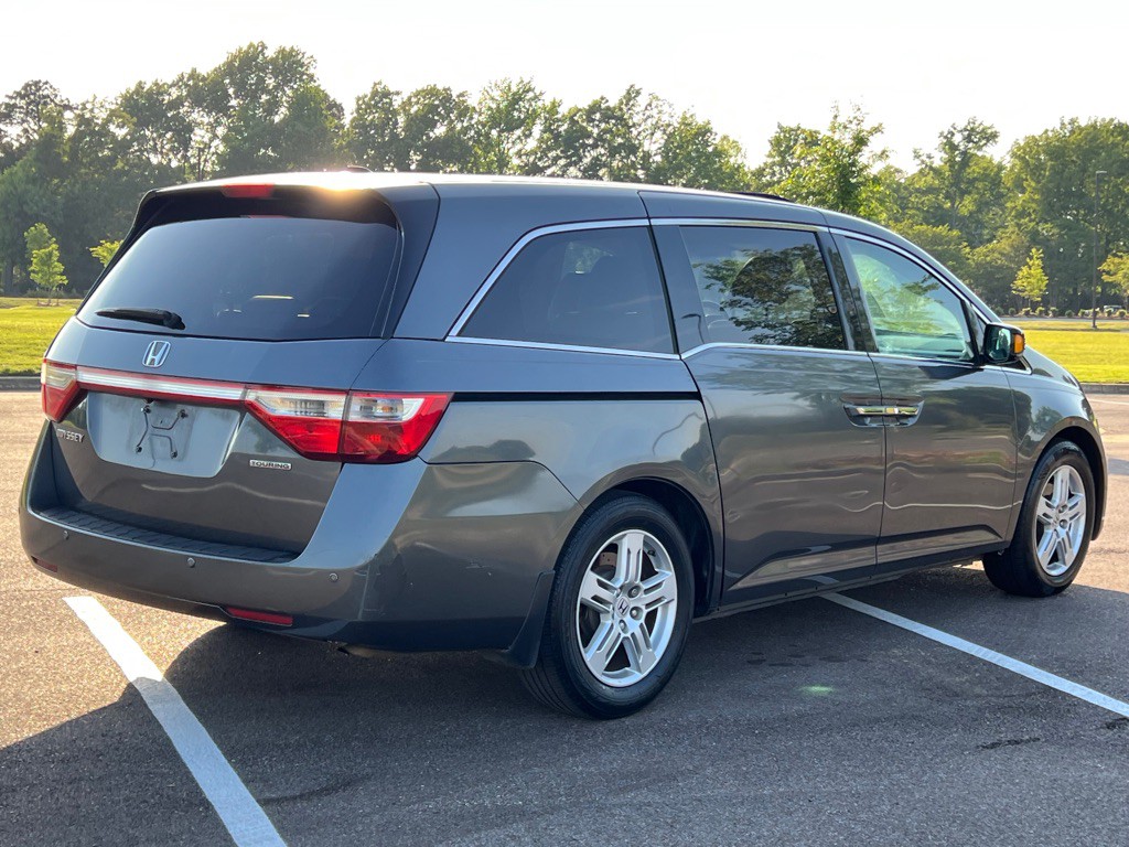 2012 Honda Odyssey Image 5