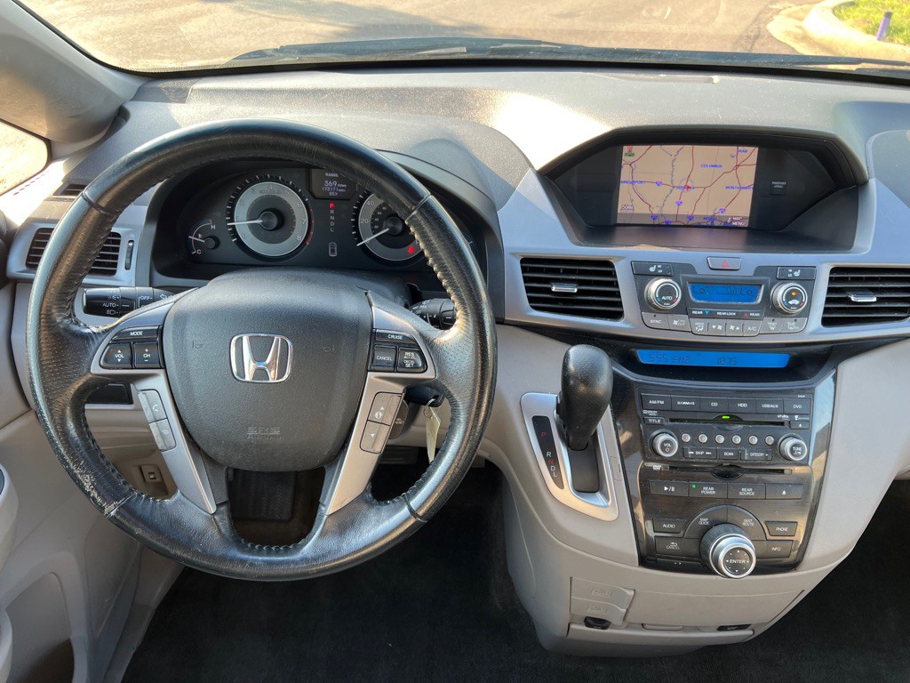 2012 Honda Odyssey Image 21