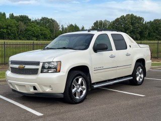 Image for 2013 Chevrolet Avalanche Ltz Black Diamond ID: 7408772