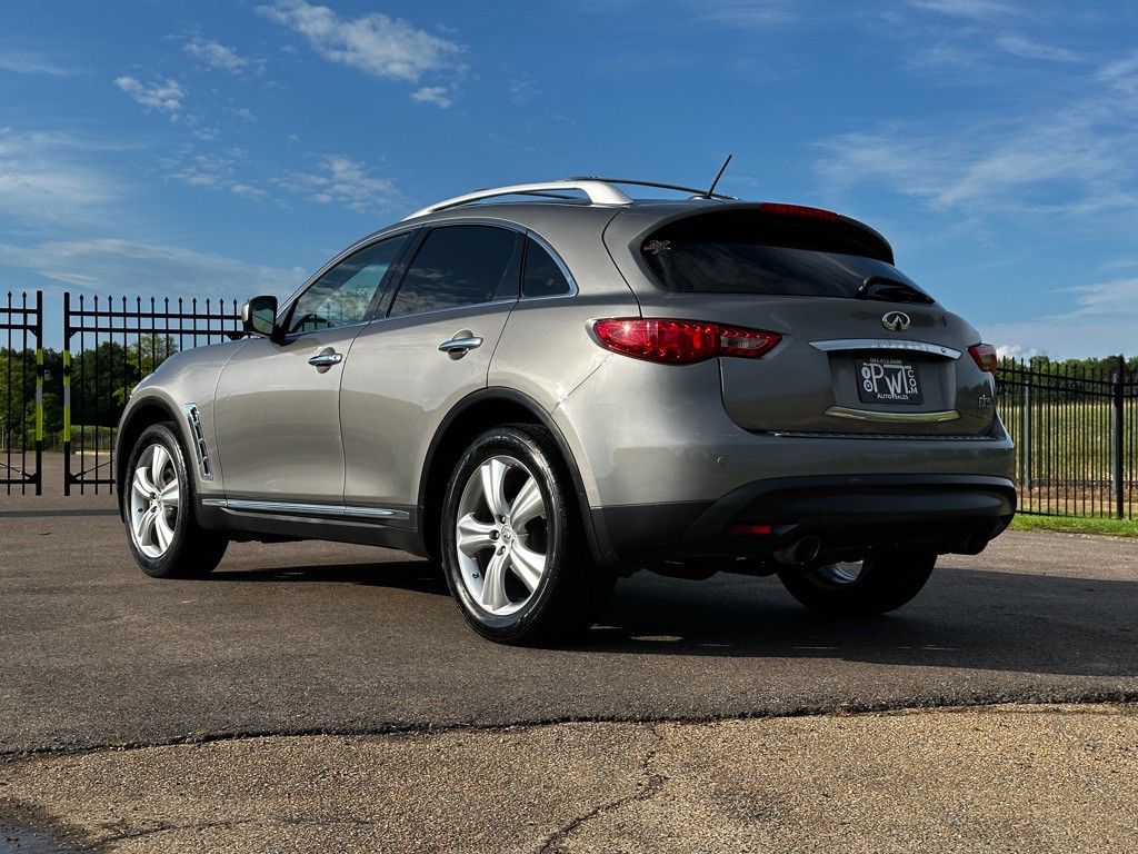 2011 INFINITI FX35 Image 20