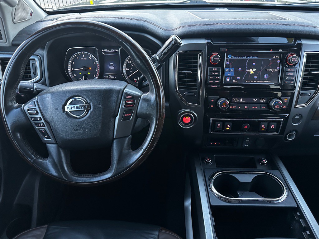 2017 Nissan Titan Image 9