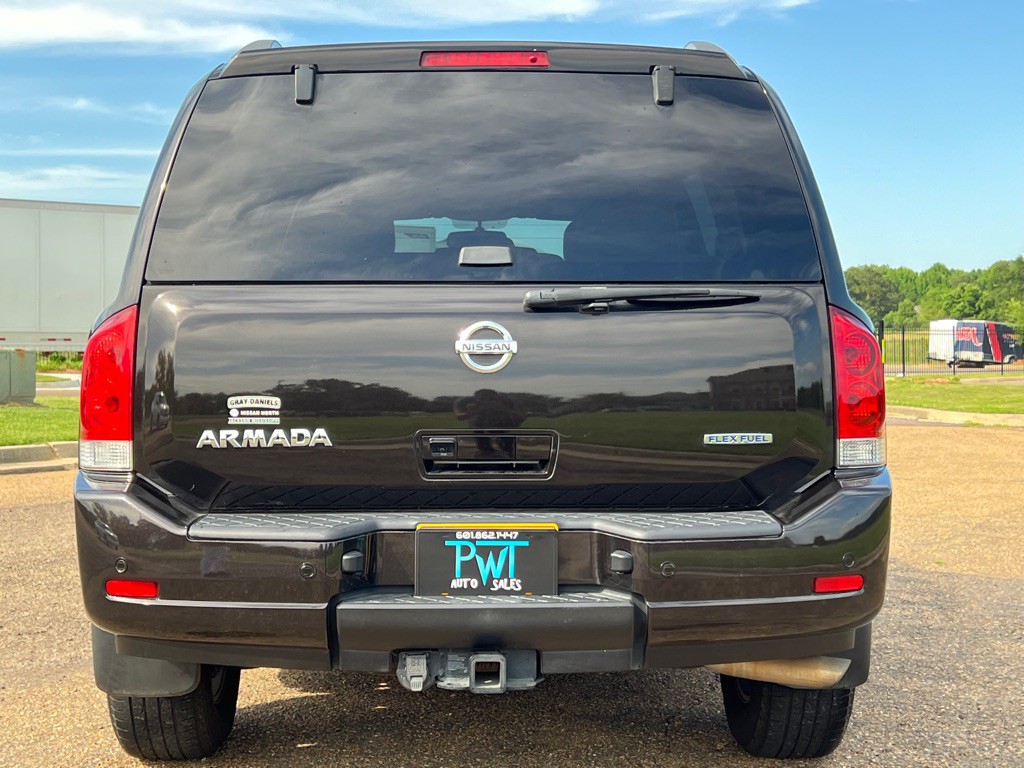 2015 Nissan Armada Image 4