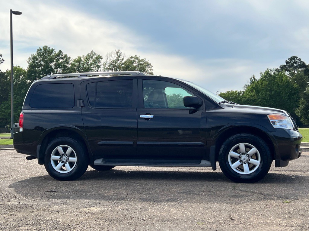 2015 Nissan Armada Image 6