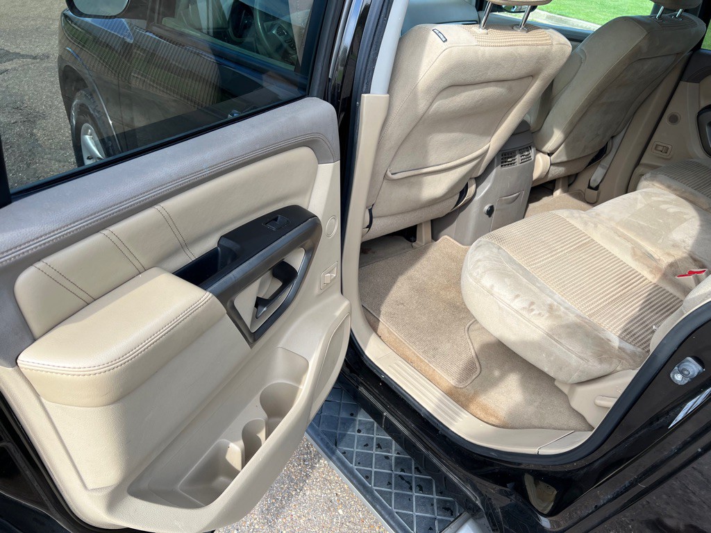 2015 Nissan Armada Image 13
