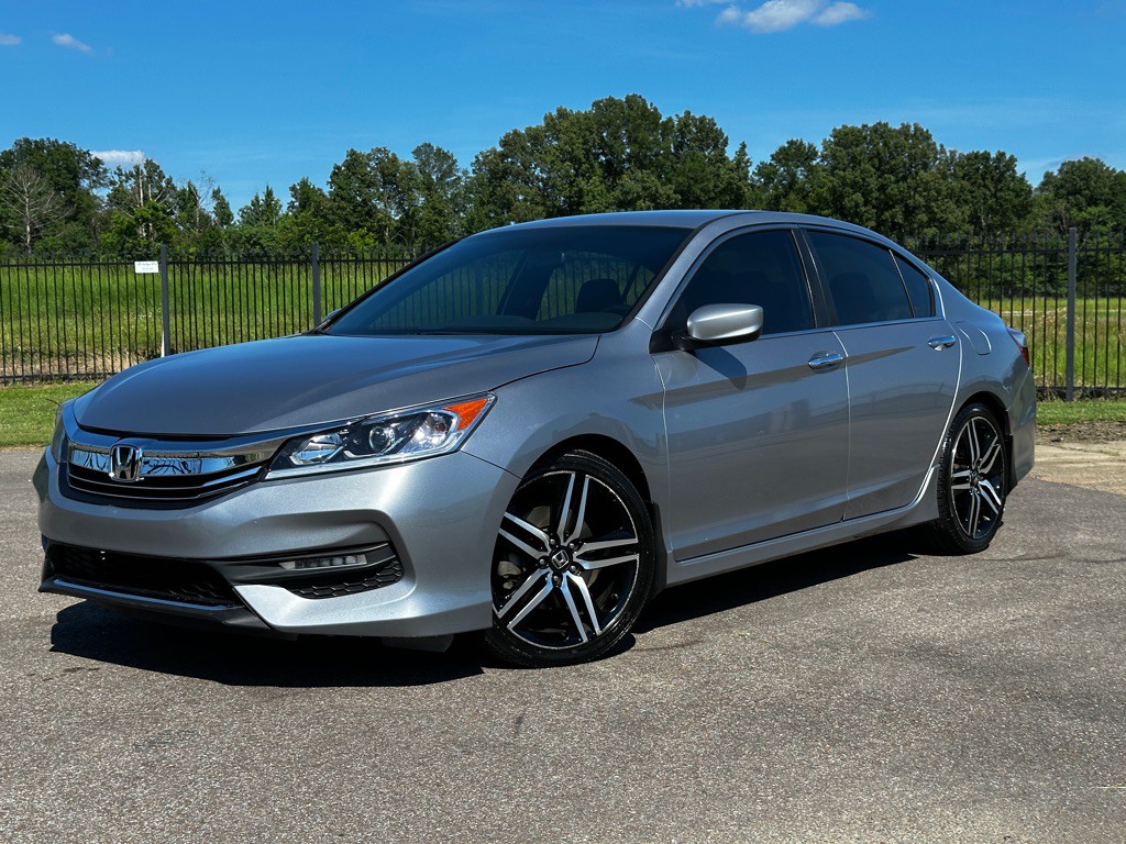 2017 Honda Accord Image 1