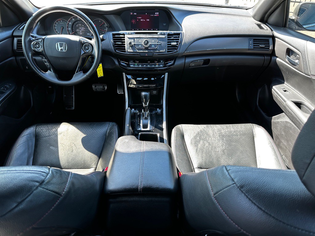 2017 Honda Accord Image 19