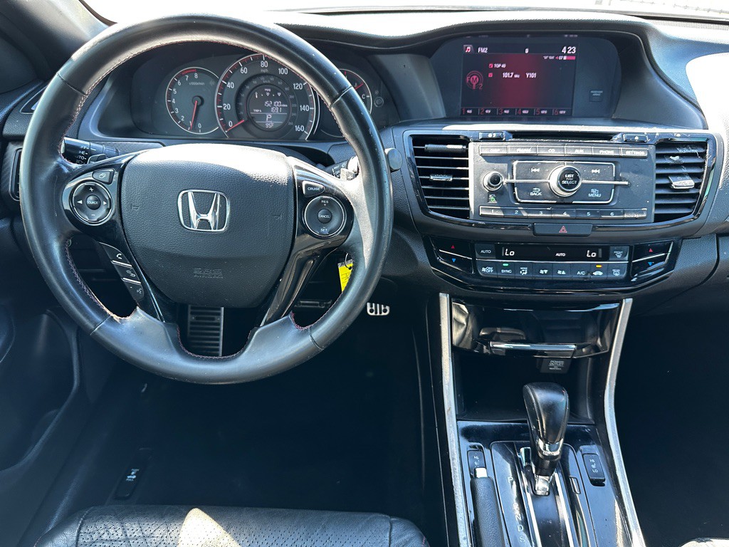 2017 Honda Accord Image 20
