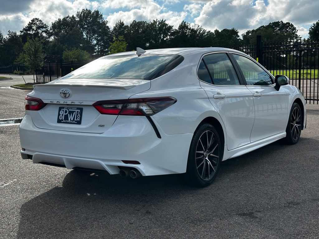 2021 Toyota Camry Image 5