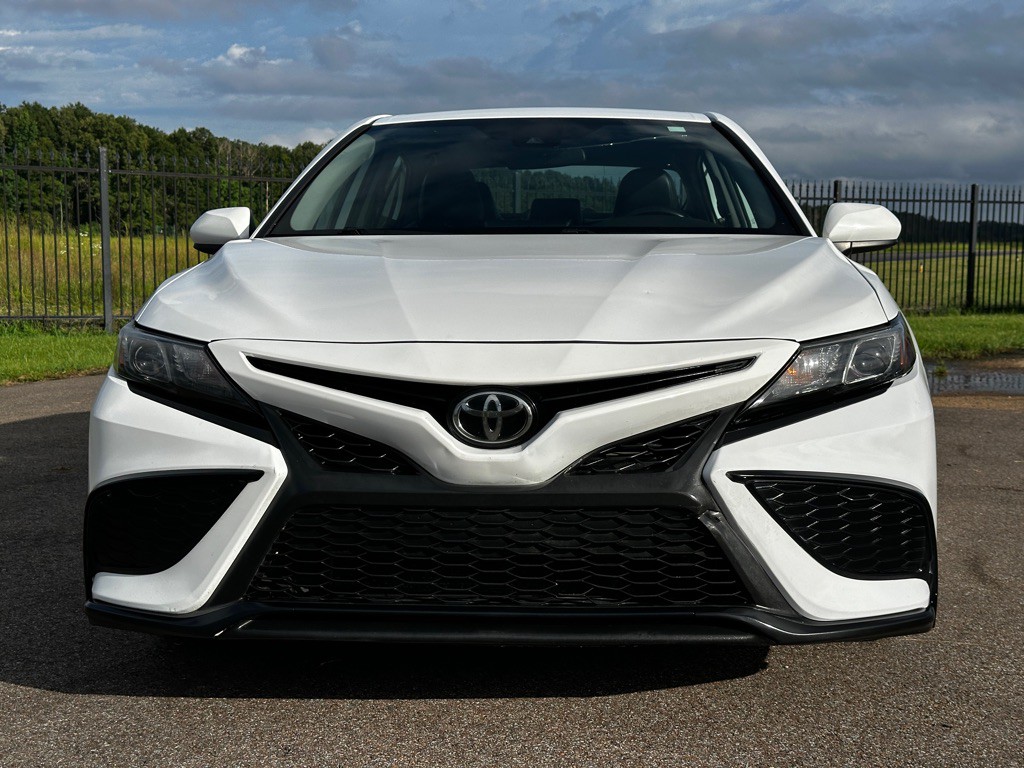 2021 Toyota Camry Image 8