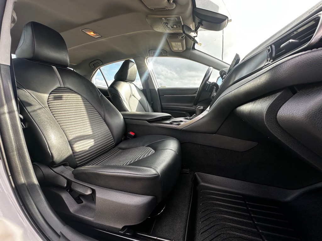 2021 Toyota Camry Image 15
