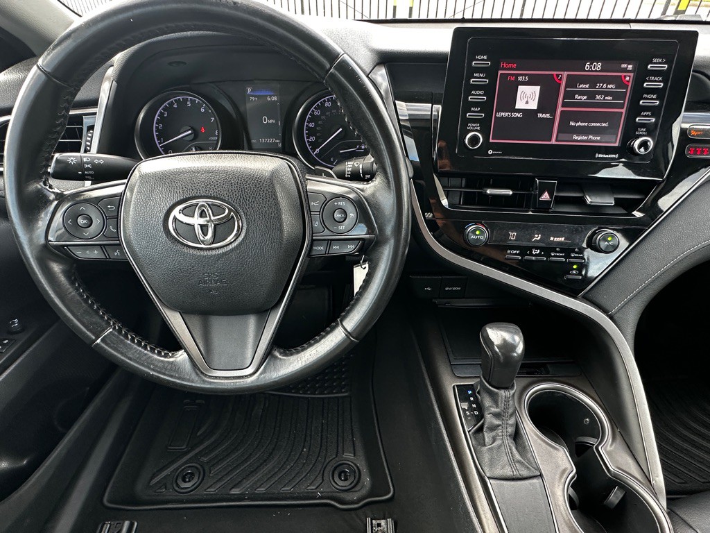 2021 Toyota Camry Image 18