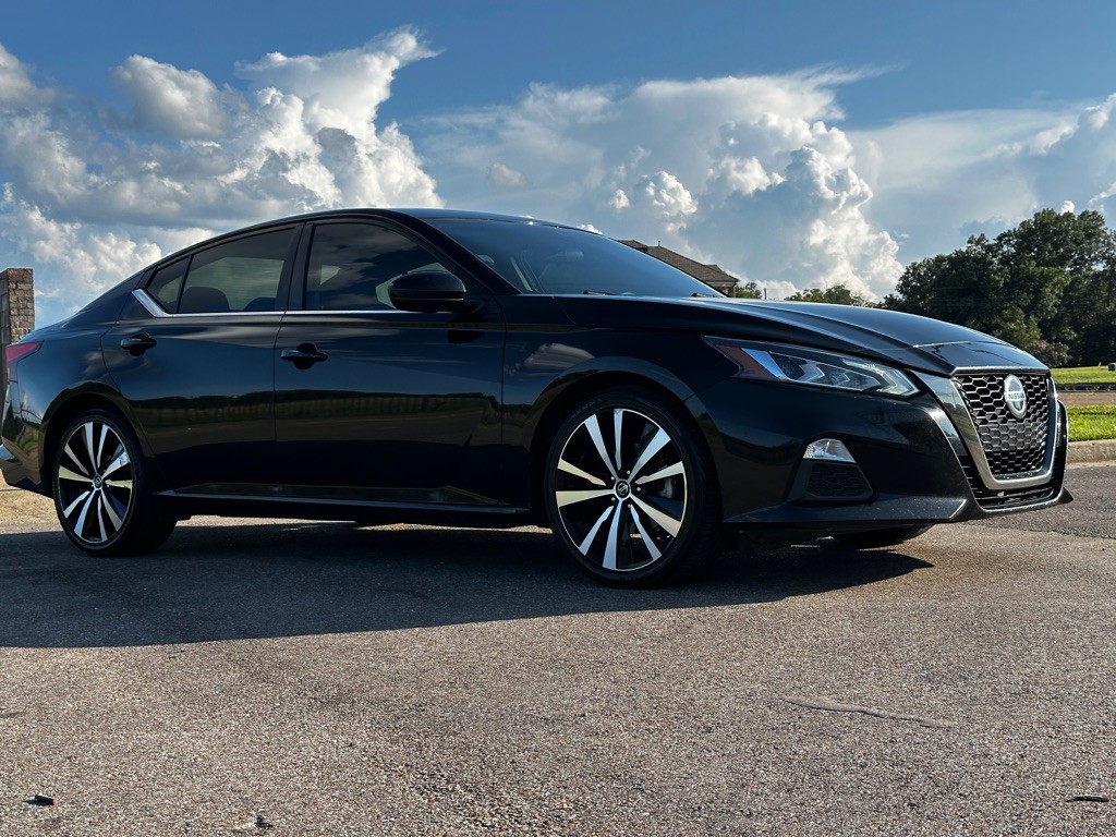 2021 Nissan Altima Image 7
