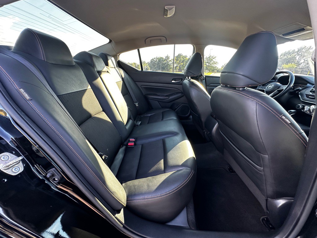2021 Nissan Altima Image 16
