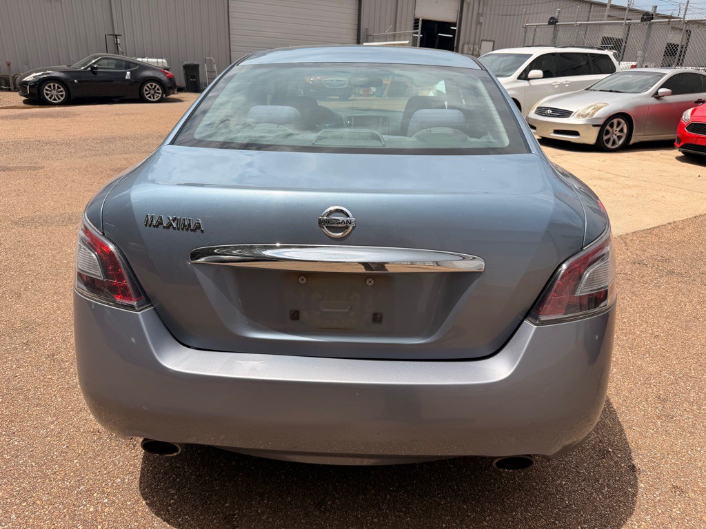 2012 Nissan Maxima Image 2