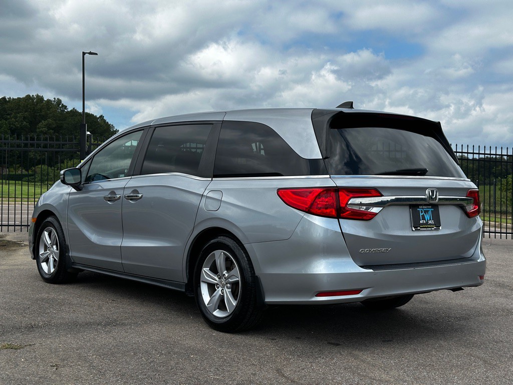 2018 Honda Odyssey Image 4