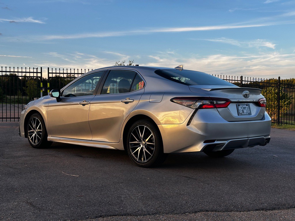 2022 Toyota Camry Image 3