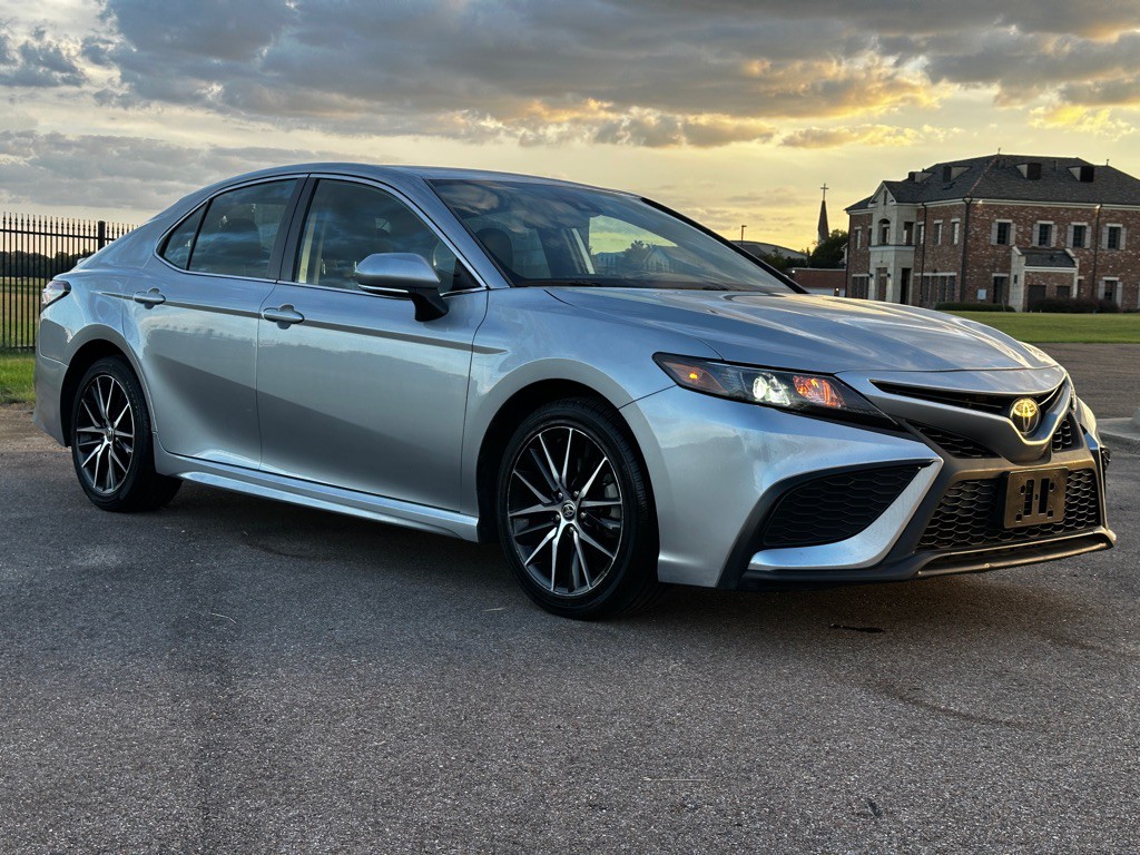 2022 Toyota Camry Image 7