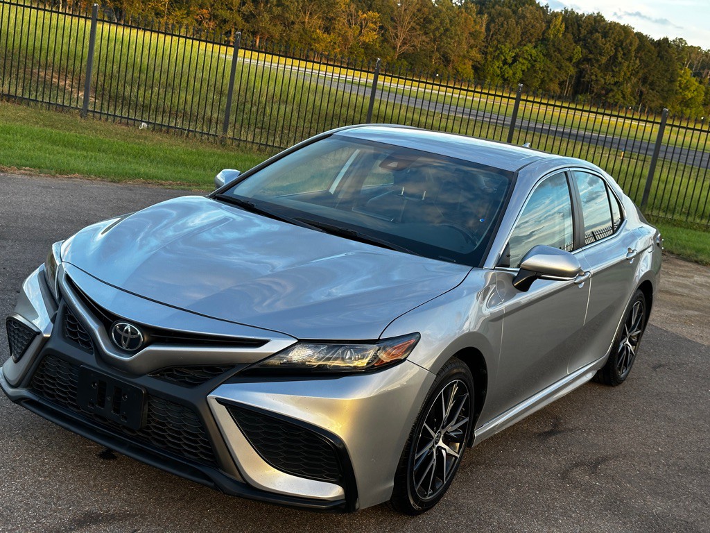 2022 Toyota Camry Image 9
