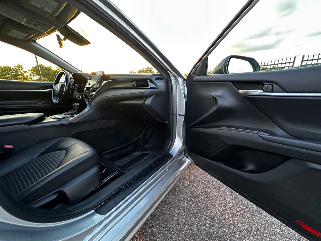 2022 Toyota Camry Image 17