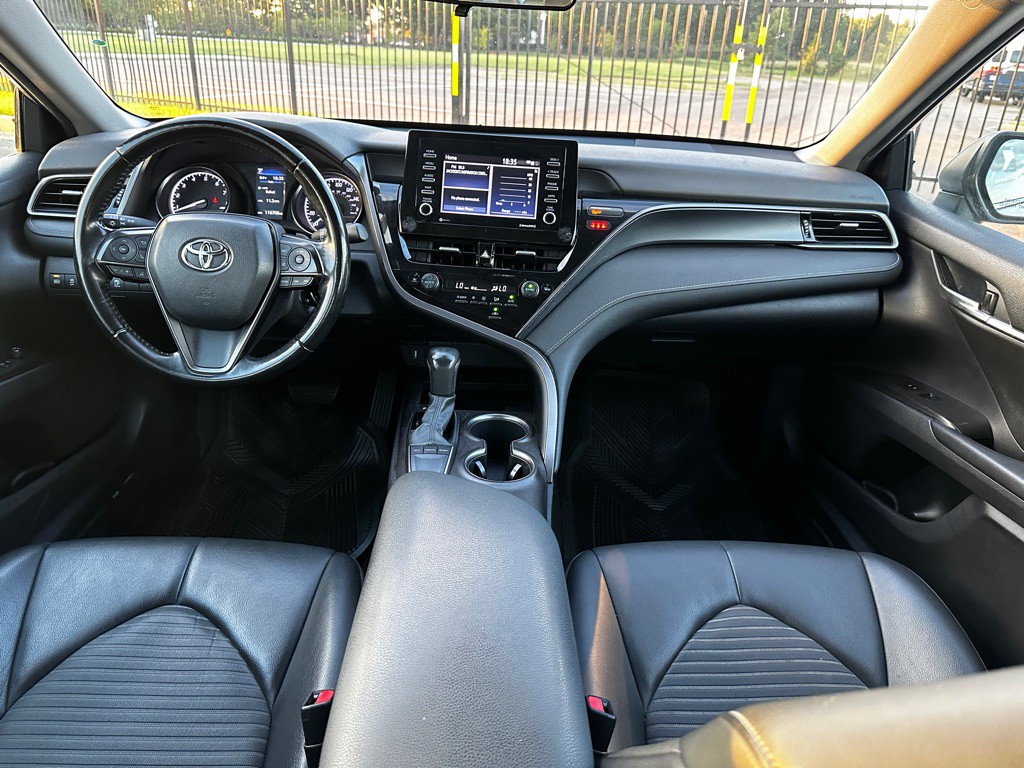 2022 Toyota Camry Image 18
