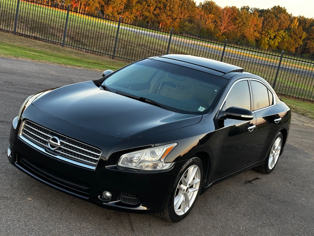 2011 Nissan Maxima Image 10