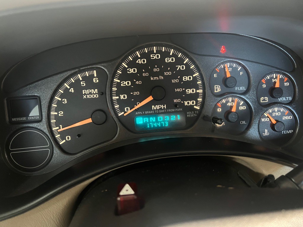 2002 Chevrolet Silverado 1500 Image 8