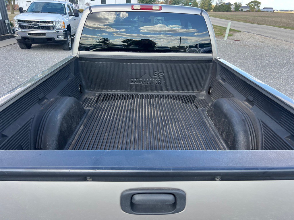 2002 Chevrolet Silverado 1500 Image 11