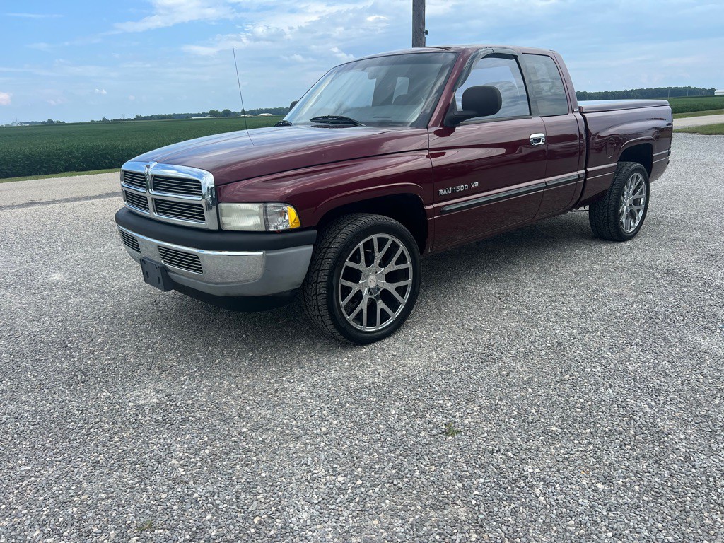 2000 Dodge Ram 1500 Image 1