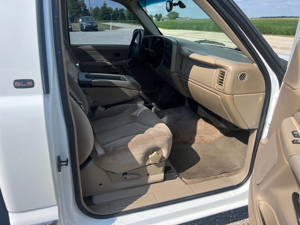 2001 GMC Sierra 1500 Image 7