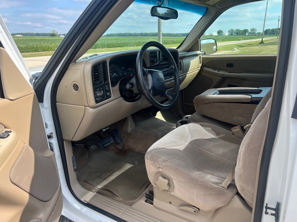 2001 GMC Sierra 1500 Image 9