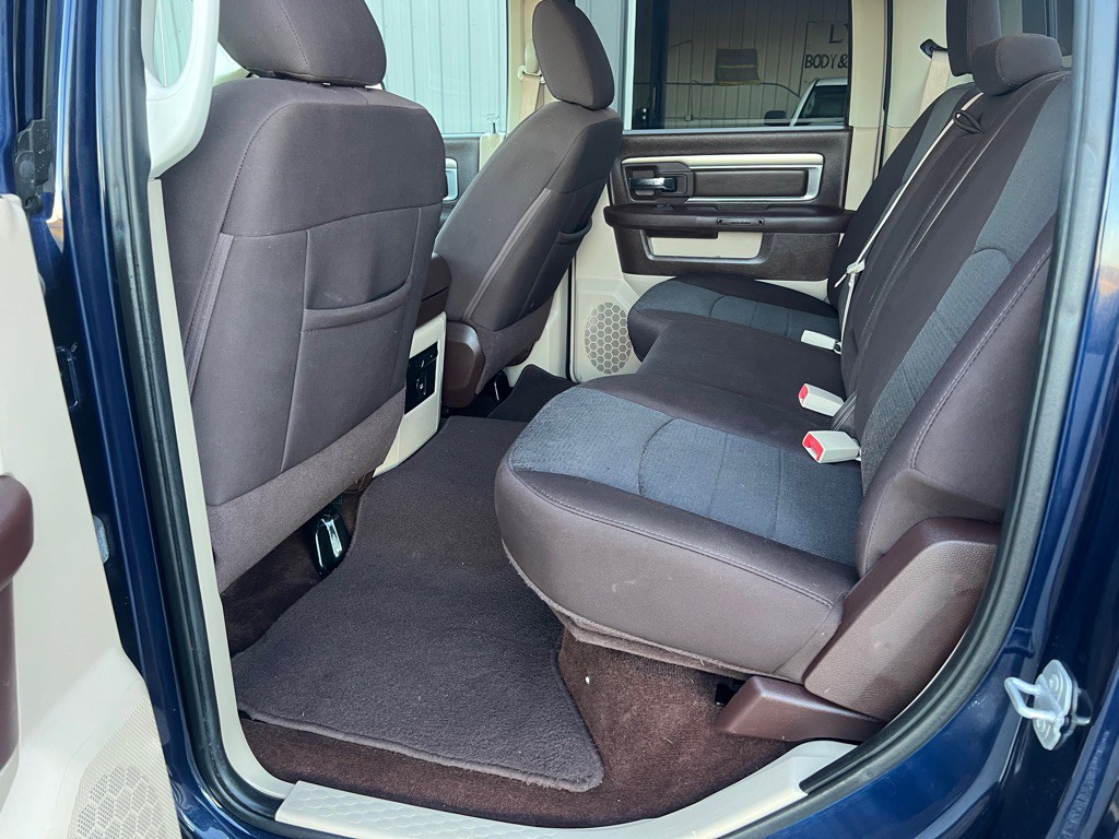 2015 RAM 2500 Image 4